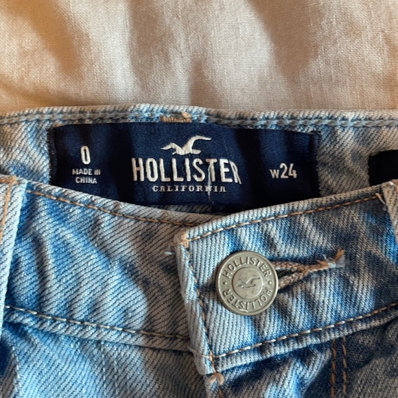 Hollister denim mini skirt - Picture 3 of 3